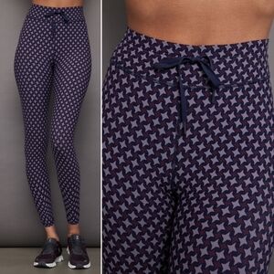 The Upside Interstella 25" Midi Pant Leggings in Abstract